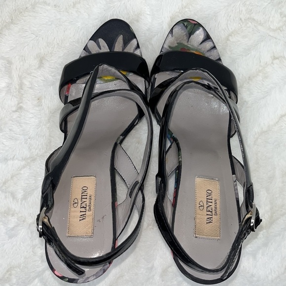 Valentino Black Patent & Floral Print Wedge Slingback Sandals Sz. 39.5/ 9. EUC - Picture 9 of 16